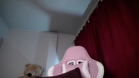 Isabella  online show from 10.08.25