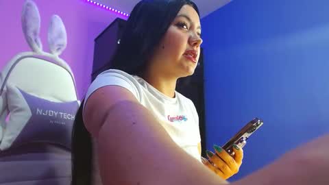 isa_jones1 online show from 10.15.25