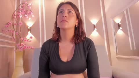 Isabella online show from 10.12.25