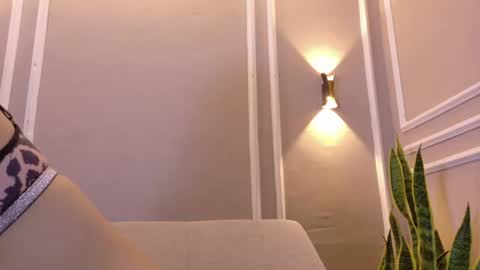 Isabella online show from 06.25.26