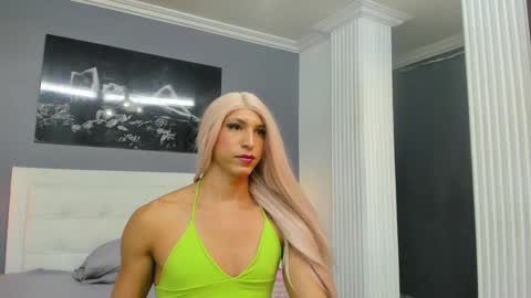 Snapshot of isa_lancaster chatting on 02.03.25 Isa Lancaster online show from 02.03.25