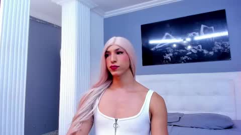 Snapshot of isa_lancaster chatting on 02.27.25 Isa Lancaster online show from 02.27.25