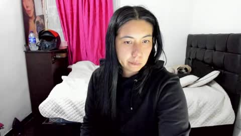 Snapshot of isa_mey chatting on 07.20.26 Isa online show from 07.20.26