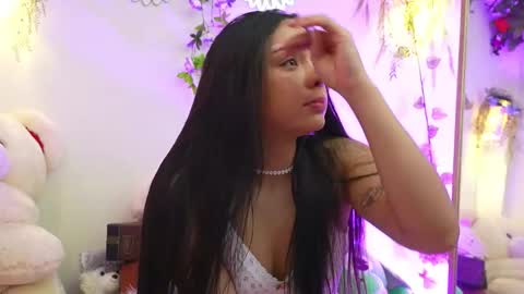 Isabella        online show from 11.28.25