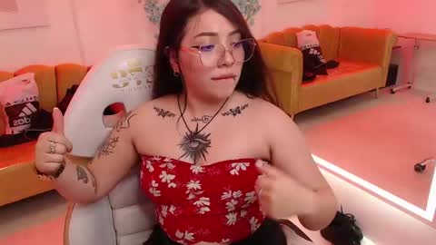 Snapshot of isa_reel chatting on 03.02.25 ISA online show from 03.02.25