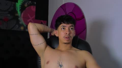 isaac_cryston online show from 11.04.25