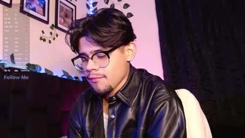 Snapshot of isaac_saenz chatting on 01.24.25 Isaac Saenz. online show from 01.24.25