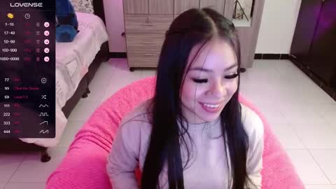 Snapshot of isabeella_24 chatting on 03.02.25 Isabella online show from 03.02.25