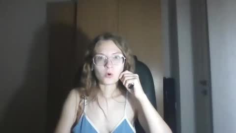 isabel_loveee online show from 12.02.25