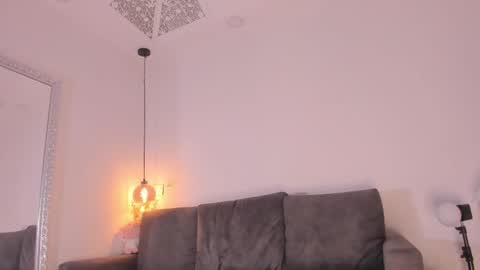 Isabela online show from 10.16.25