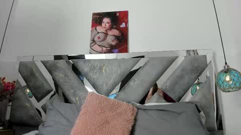 Mommy Isa online show from 02.10.26