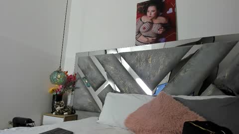 Mommy Isa online show from 02.11.26