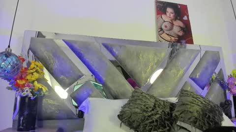 Mommy Isa online show from 03.28.26