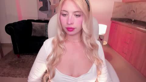 isabela romano online show from 09.12.25