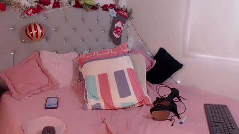 isabela online show from 12.19.24