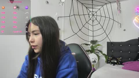 ISABELA  online show from 11.06.25