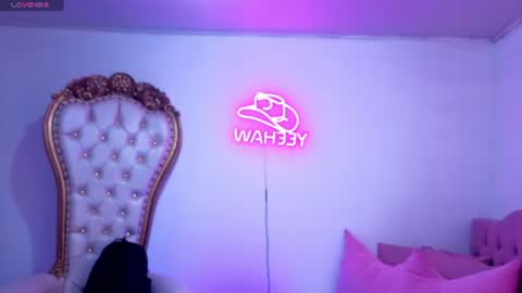 Snapshot of isabela_tay chatting on 06.19.26 ISABELA online show from 06.19.26