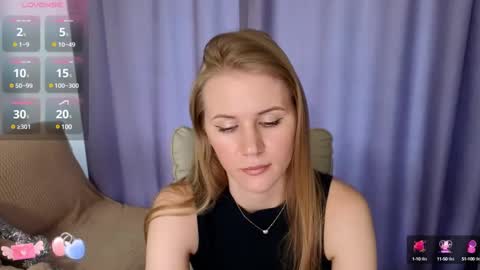 Snapshot of isabelallen chatting on 12.12.24 isabelallen online show from 12.12.24