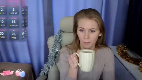 Snapshot of isabelallen chatting on 12.18.24 isabelallen online show from 12.18.24