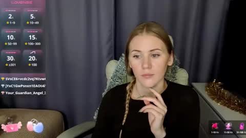 Snapshot of isabelallen chatting on 12.27.24 isabelallen online show from 12.27.24