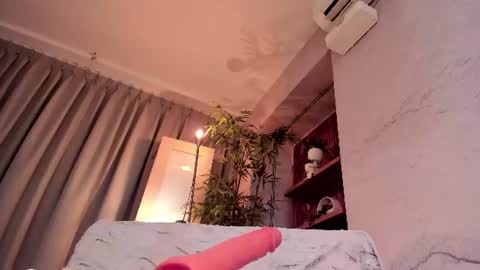 isabelastefano online show from 07.07.26