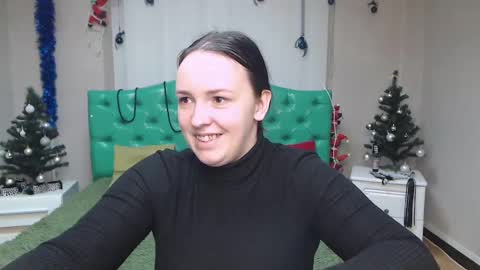 Snapshot of isabelblackberry chatting on 01.05.25 IsabelBlackberry online show from 01.05.25