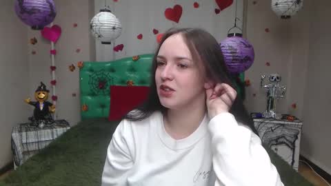 IsabelBlackberry online show from 11.02.25