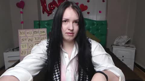 IsabelBlackberry online show from 02.24.26