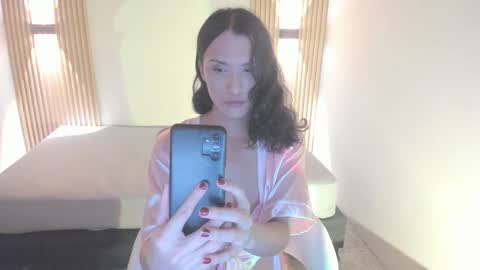 Snapshot of isabelfernandez1 chatting on 11.29.25 isabelfernandez1 online show from 11.29.25