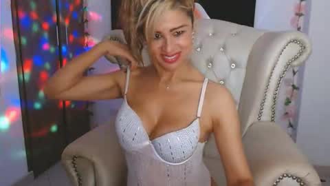 Isabel online show from 03.15.26