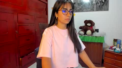 Isabella22 1 online show from 01.12.25