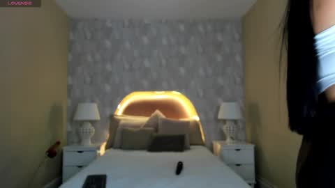 isabella__milf online show from 03.01.26