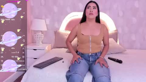 Snapshot of isabella__milf chatting on 07.15.26 isabella__milf online show from 07.15.26