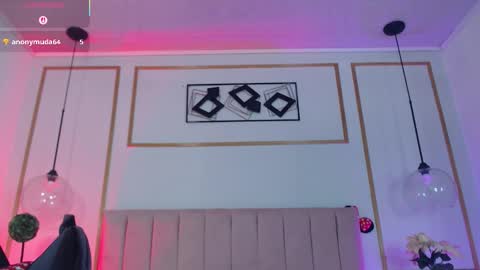 Isa Online 11pm to 5am Colombia time online show from 10.31.25