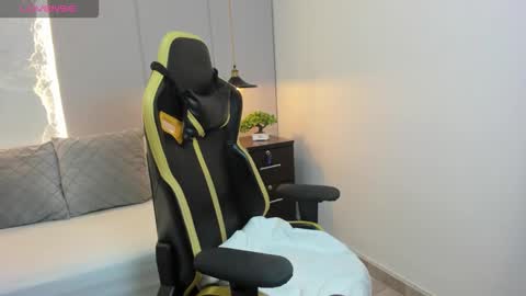 Isabel florez online show from 03.12.26