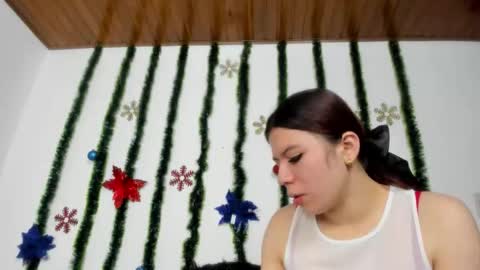 isabella_jaramillo online show from 11.22.25