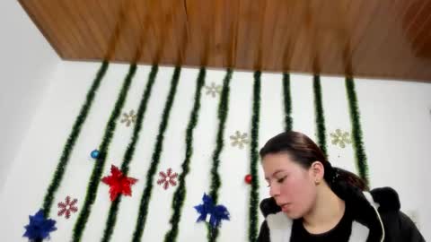 isabella_jaramillo online show from 11.24.25