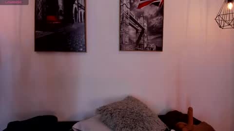  Isabel Lopez online show from 03.05.25