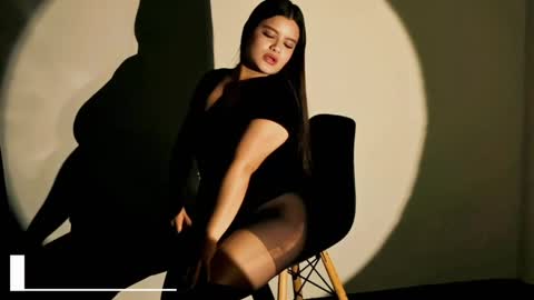 Isabella White online show from 04.15.26