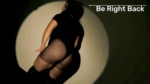 Isabella White online show from 04.18.26