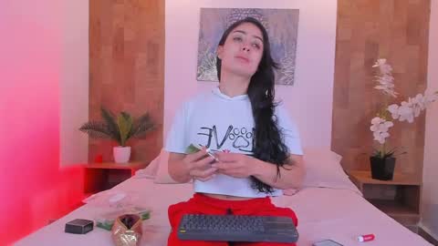 Snapshot of isabella_winkler chatting on 04.01.26 isabella_winkler online show from 04.01.26
