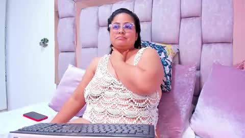 Isabella  online show from 03.15.26