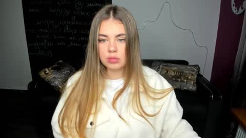 isabellabler online show from 10.20.25