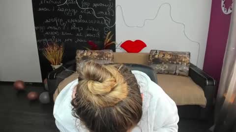 isabellabler online show from 04.13.26