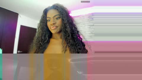 Snapshot of isabellabroms21 chatting on 12.25.24    v online show from 12.25.24