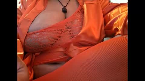 Isabella online show from 09.29.25