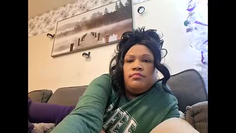 Isabella online show from 12.18.25