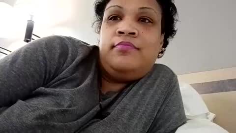 Isabella online show from 02.24.26