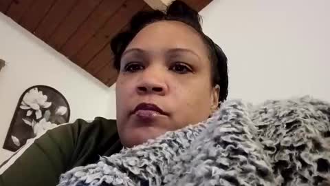 Isabella online show from 03.17.26