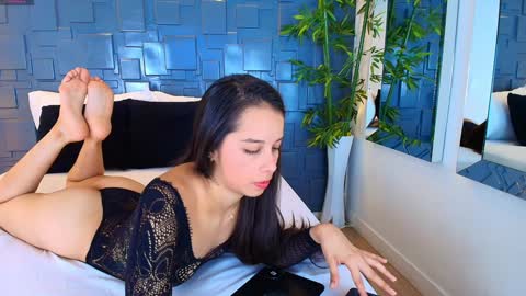 Snapshot of isabellacopper chatting on 12.10.24 Isabella online show from 12.10.24
